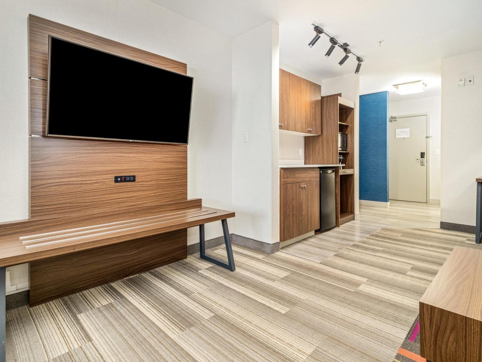 Holiday Inn Express & Suites Medicine Hat By Ihg Zewnętrze zdjęcie