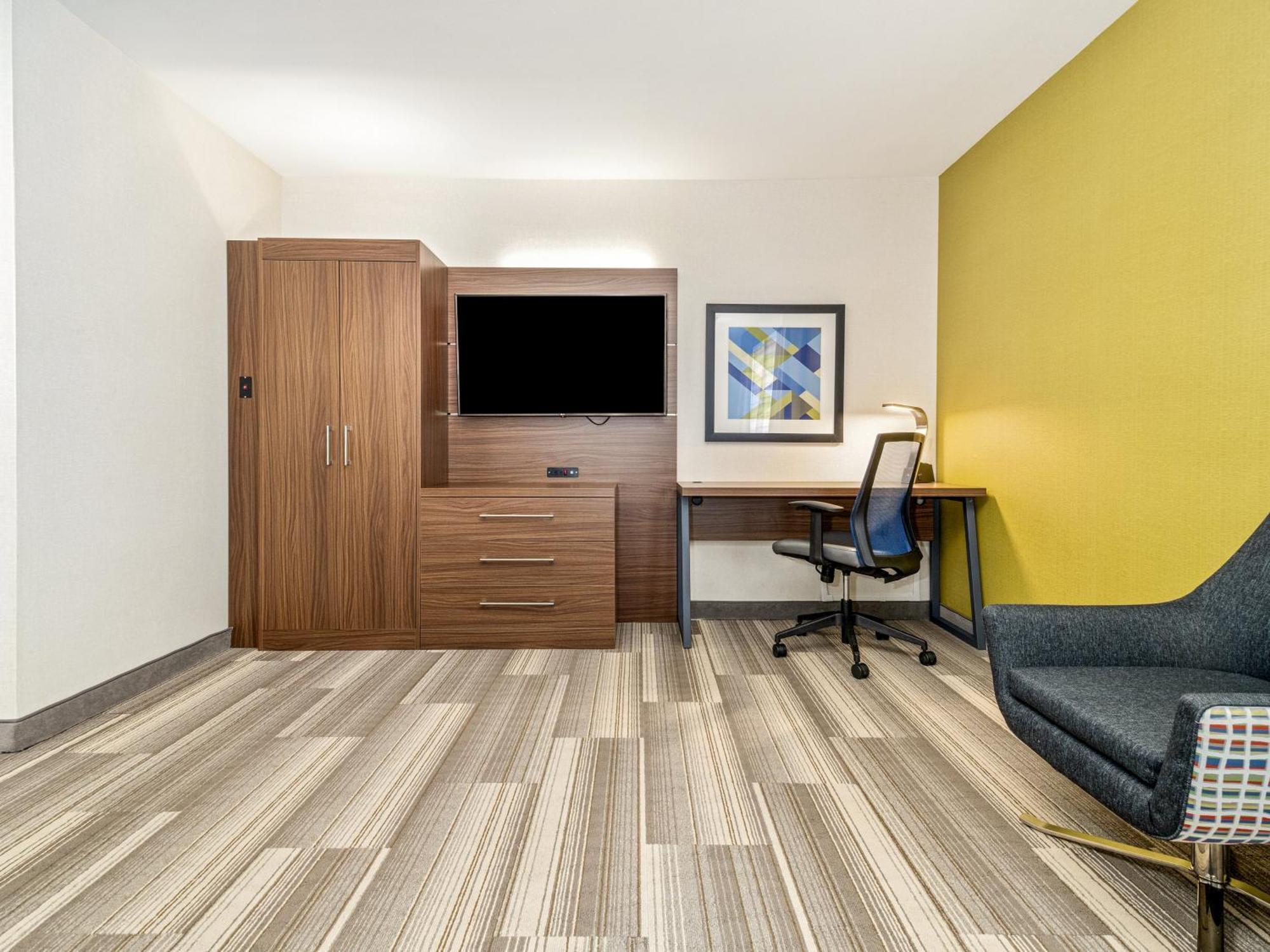 Holiday Inn Express & Suites Medicine Hat By Ihg Zewnętrze zdjęcie