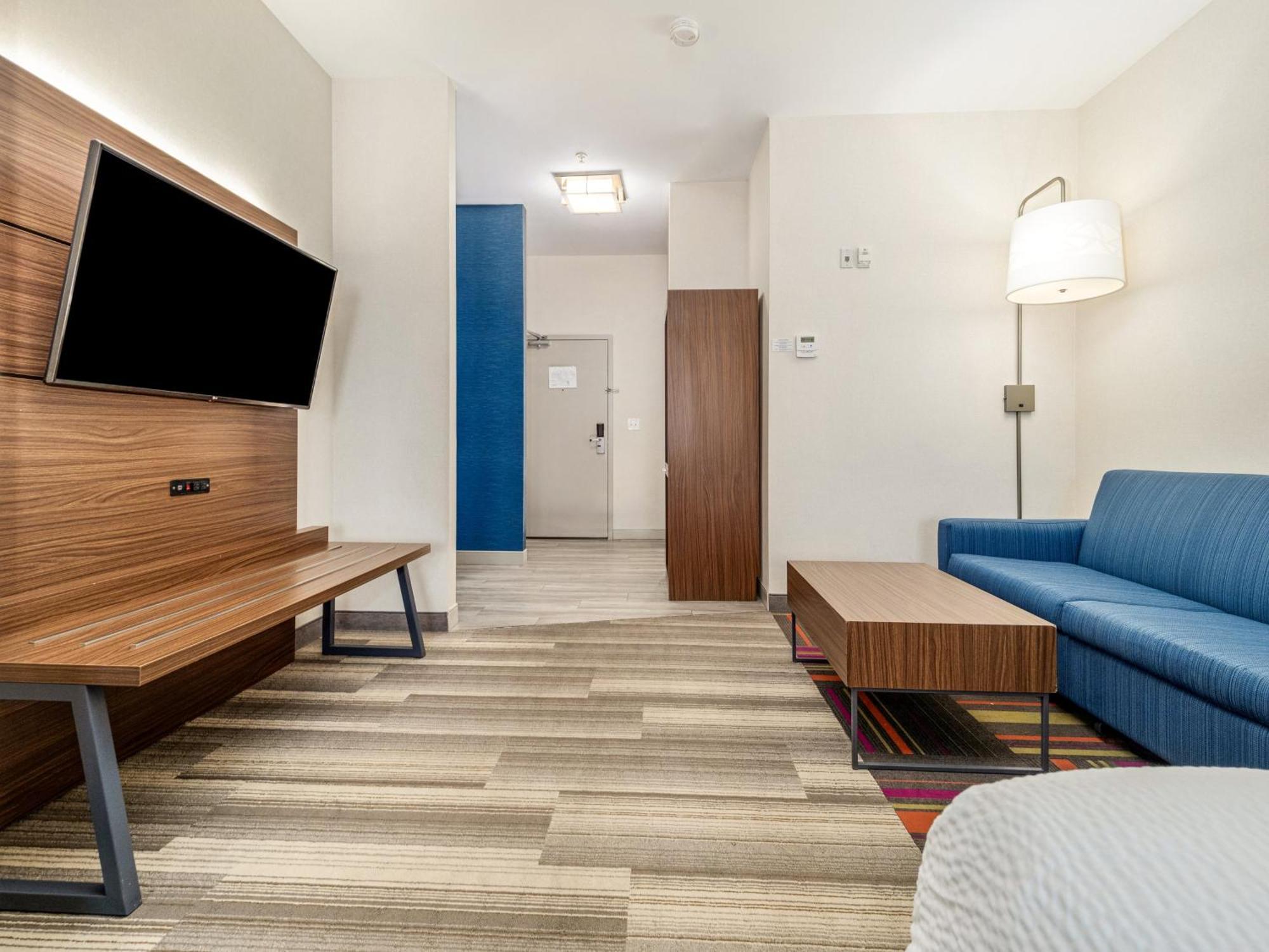 Holiday Inn Express & Suites Medicine Hat By Ihg Zewnętrze zdjęcie